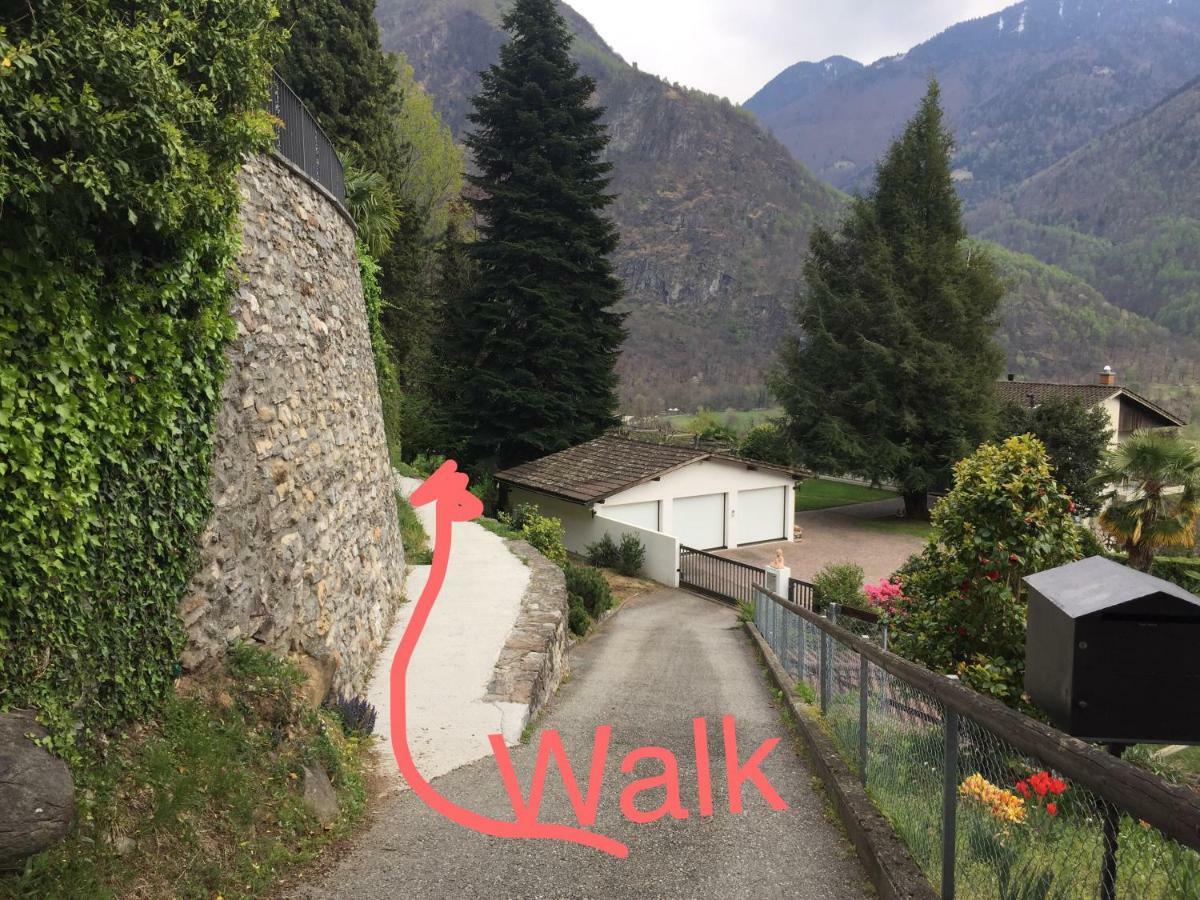 Casa Immersa Nel Vigneto 로버레도 외부 사진